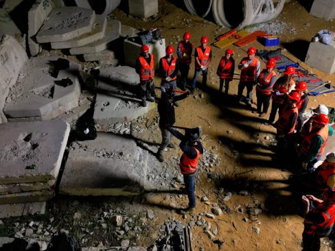 רחפן.00_20_46_06.Still027